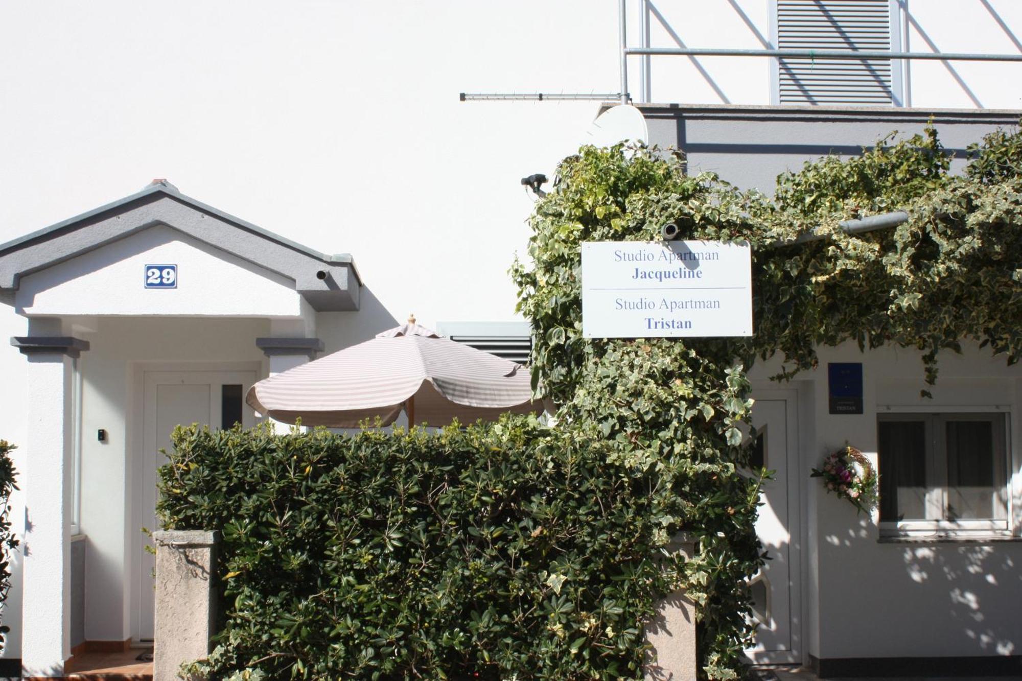Studio Apartman Tristan Zadar Exterior photo